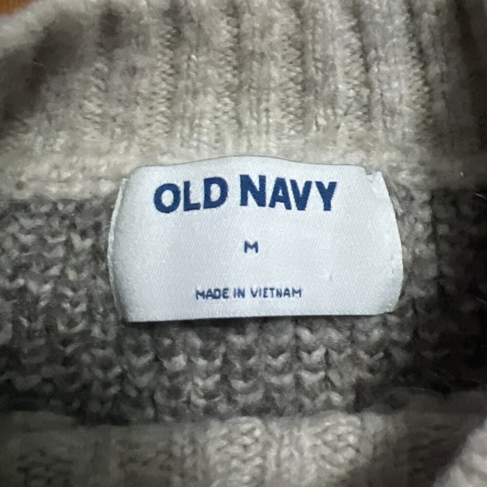 Old Navy Cheetah Print Sweater Size Medium Beige Gray Cozy Crewneck Knit Animal - Picture 3 of 10